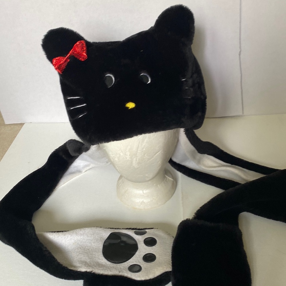 NWOT Black Cat Hat with attached scarf and gloves